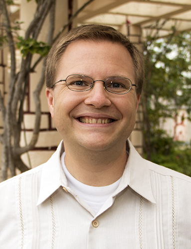 knoll2018_headshot_small